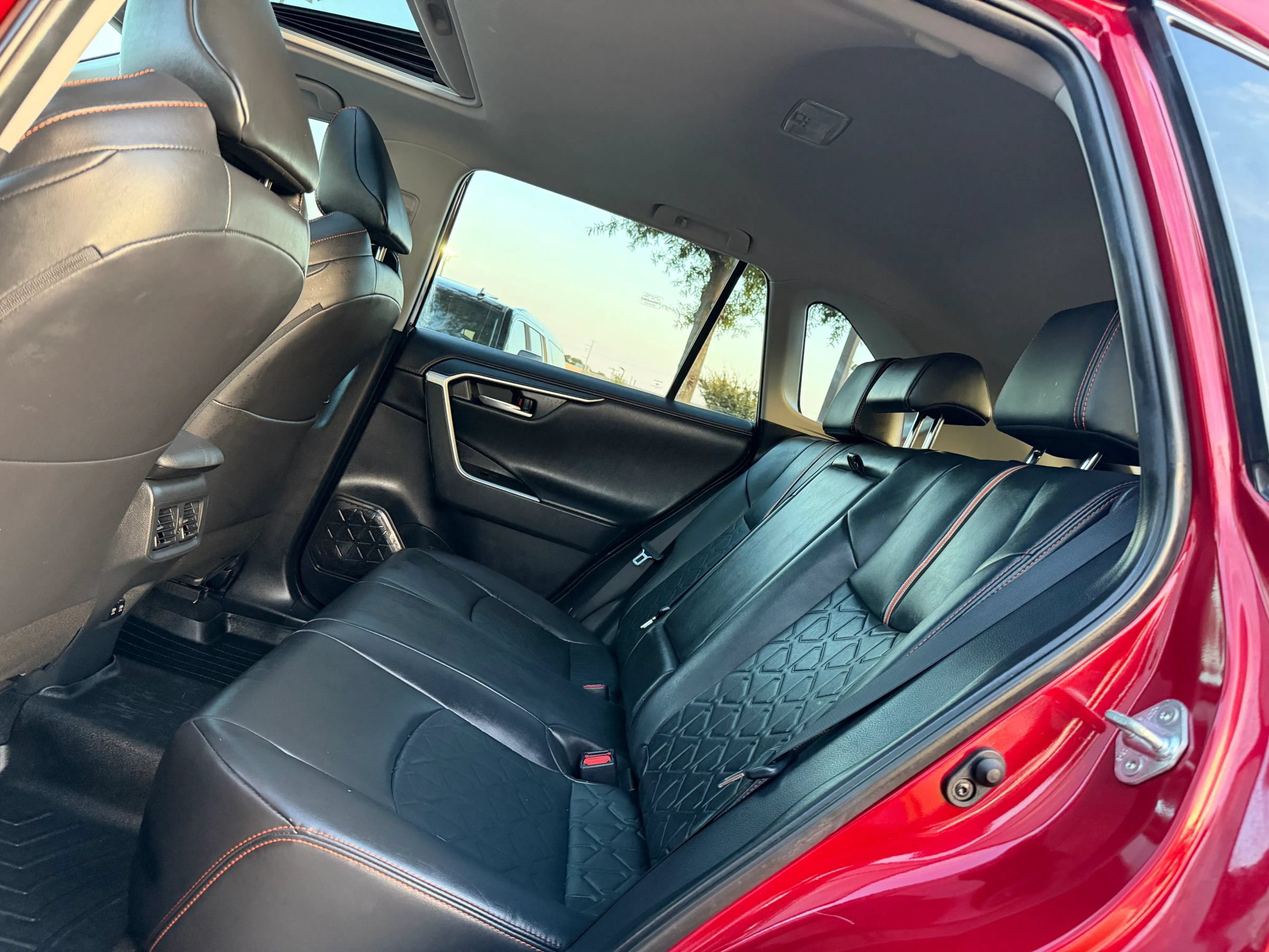 Used 2019 Toyota RAV4 Adventure AWD/4WD image 15