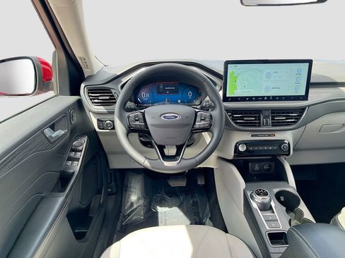 Used 2025 Ford Escape Platinum w/ Premium Technology Package AWD/4WD image 24