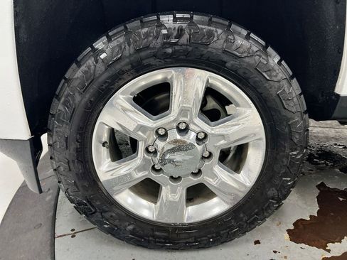Used 2019 Chevrolet Silverado 2500 LTZ w/ Duramax Plus Package AWD/4WD image 27