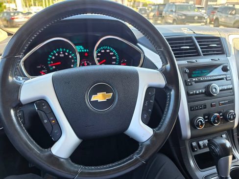 Used 2012 Chevrolet Traverse LT AWD/4WD image 17