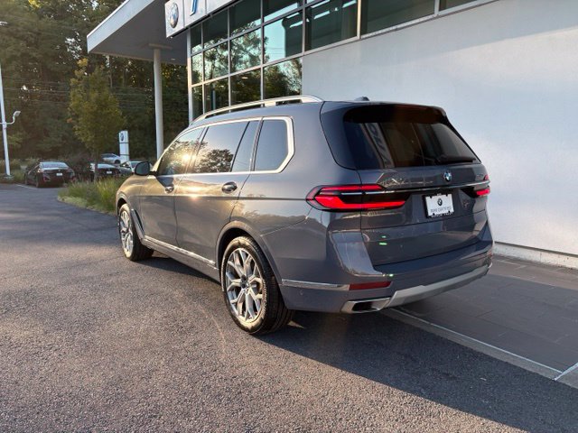 Certified 2025 BMW X7 xDrive40i w/ Climate Comfort Package AWD/4WD image 9