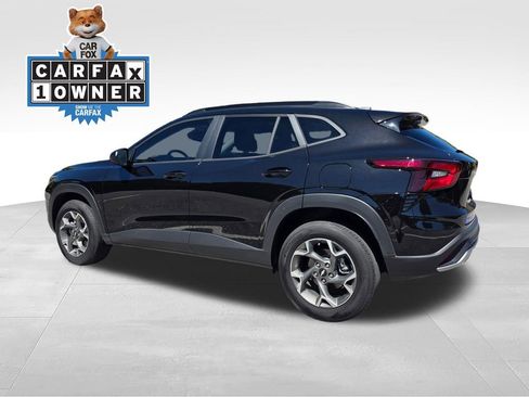 Used 2025 Chevrolet Trax LT w/ Driver Confidence Package FWD image 5