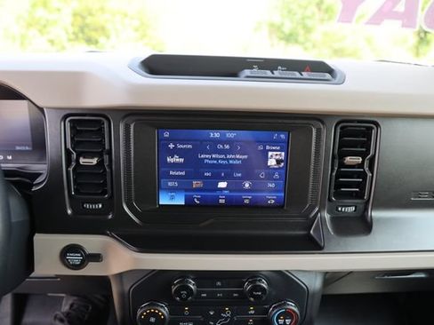 Used 2021 Ford Bronco Big Bend AWD/4WD image 18