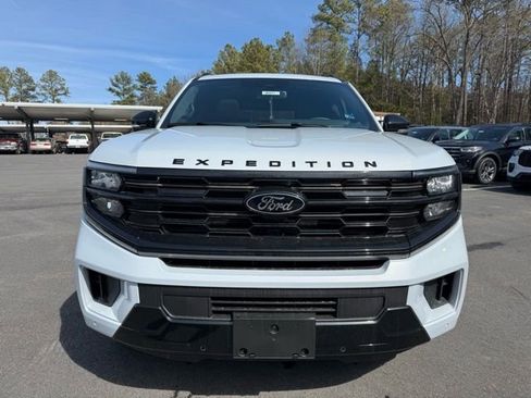 New 2026 Ford Expedition Max Platinum w/ Stealth Performance Package image 9