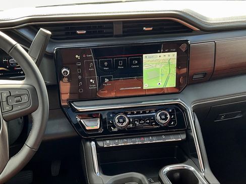 New 2026 GMC Sierra 2500 Denali Ultimate AWD/4WD image 7