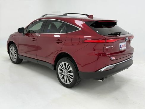 Used 2024 Toyota Venza XLE AWD/4WD image 37