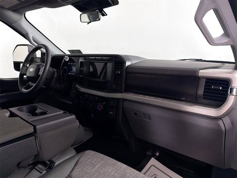 Used 2024 Ford F250 XLT w/ 360-Degree Camera Package image 25