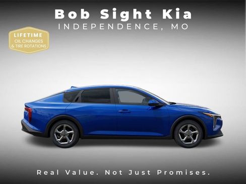 New 2026 Kia K4 LXS image 7