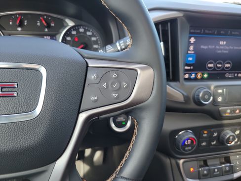 Used 2024 GMC Terrain AT4 w/ Tech Package AWD/4WD image 22