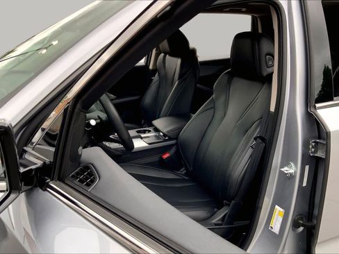 Used 2024 Acura MDX FWD image 8