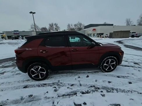 Used 2023 Chevrolet TrailBlazer RS image 3