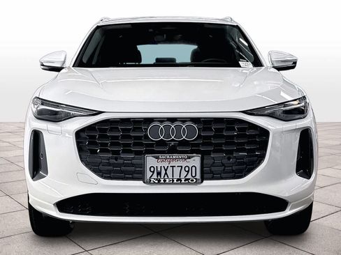 Used 2025 Audi Q5 Premium Plus AWD/4WD image 3