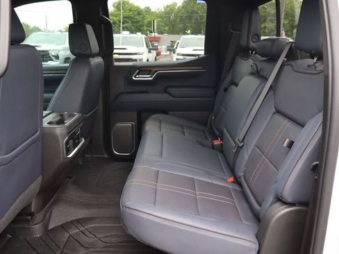 Used 2023 Chevrolet Silverado 1500 High Country w/ High Country Premium Package AWD/4WD image 21