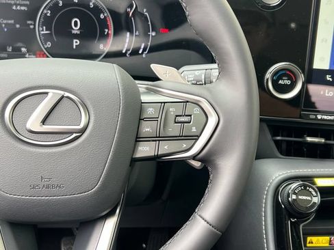 New 2026 Lexus NX 350 AWD image 42