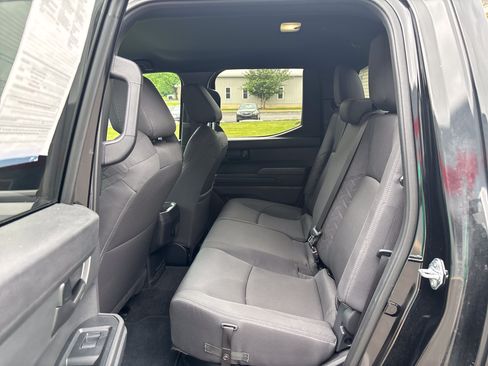 Certified 2025 Toyota Tacoma SR5 AWD/4WD image 13