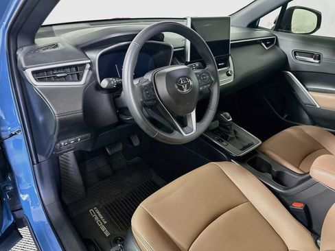 Certified 2026 Toyota Corolla Cross XLE FWD image 10