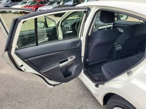 Used 2016 Subaru Impreza 2.0i image 12