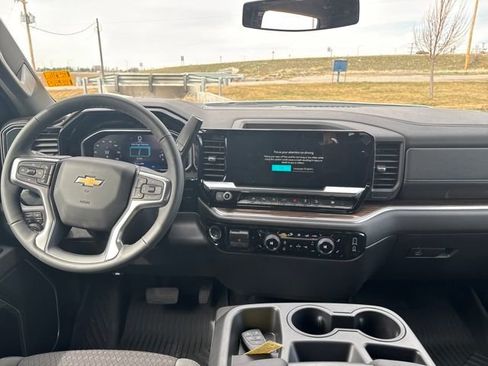 New 2026 Chevrolet Silverado 1500 LT w/ Z71 Off-Road Package AWD/4WD image 12