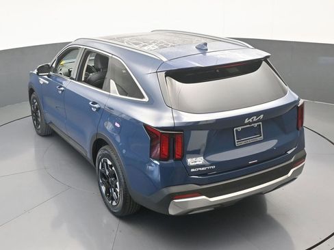 Used 2025 Kia Sorento S w/ Panoramic Sunroof Package image 50