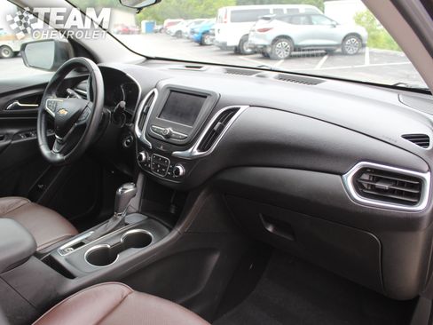 Used 2020 Chevrolet Equinox LT FWD image 27