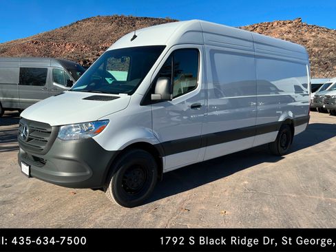 New 2026 Mercedes-Benz Sprinter 2500 image 1
