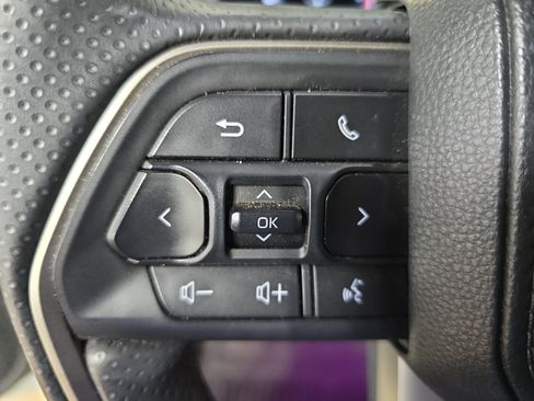 Used 2025 Toyota 4Runner TRD Off-Road Premium AWD/4WD image 14