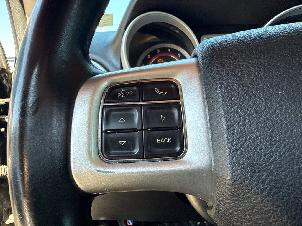 Used 2019 Dodge Journey SE w/ Connectivity Group FWD image 15