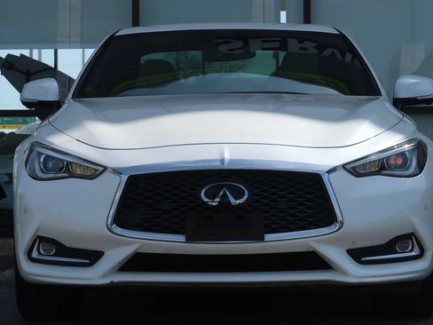 Used 2022 INFINITI Q60 3.0t Luxe w/ Essential Package RWD image 2