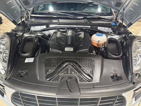 Used 2018 Porsche Macan S w/ Premium Package Plus image 11