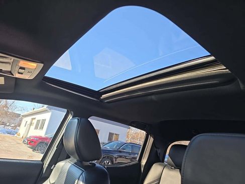 Used 2018 Toyota Tacoma TRD Off-Road image 7