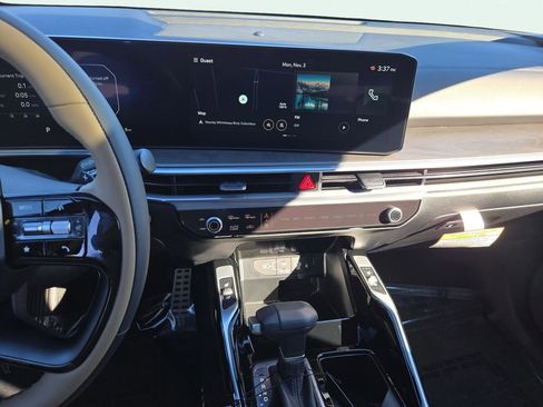 New 2026 Kia Sorento SX Prestige w/ Olive Brown Leather Package image 25