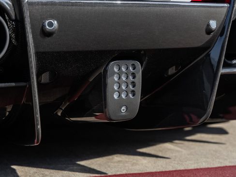 Used 2019 Ferrari 488 Pista Spider image 15