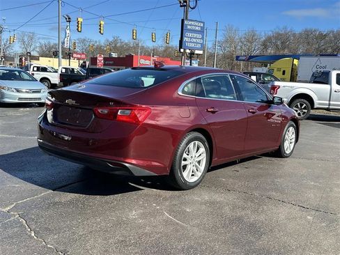 Used 2016 Chevrolet Malibu LT image 3