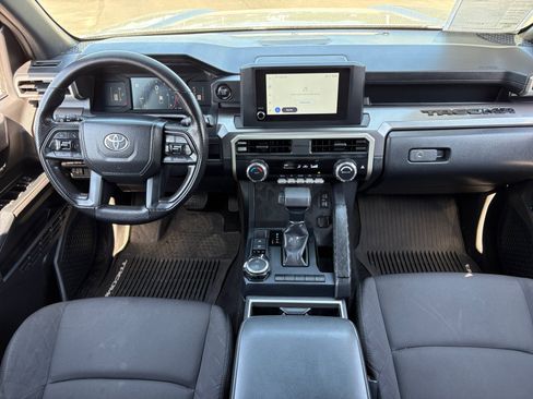 Used 2025 Toyota Tacoma SR5 AWD/4WD image 20