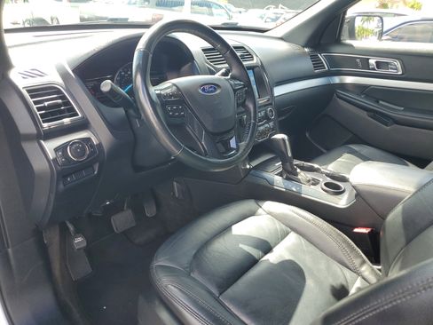 Used 2017 Ford Explorer XLT w/ Equipment Group 202A image 12
