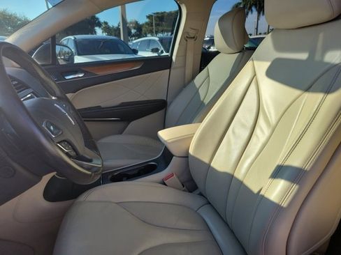 Used 2019 Lincoln MKC Select w/ Select Plus Package image 22