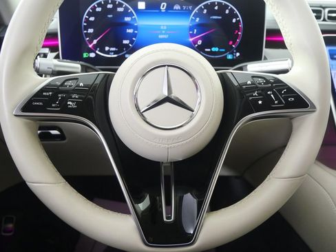 Used 2022 Mercedes-Benz S 500 4MATIC image 18