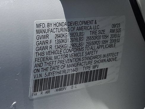 Used 2024 Acura MDX SH-AWD w/ Technology Package image 26