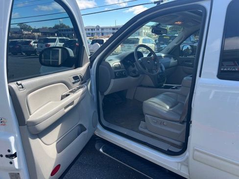Used 2009 Chevrolet Tahoe LT image 13