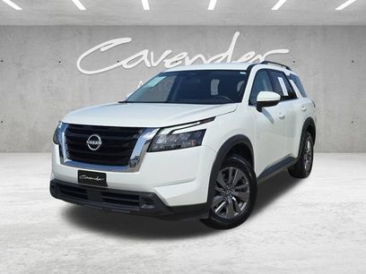 Certified 2025 Nissan Pathfinder SV