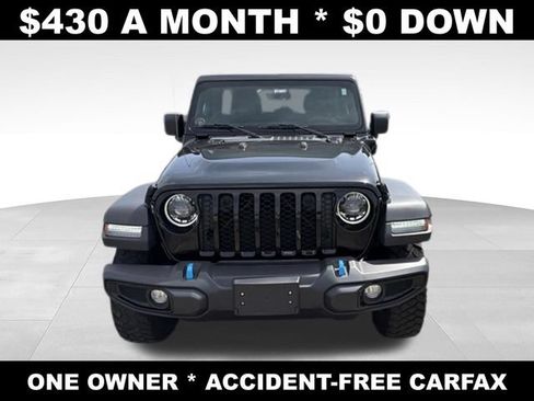 Used 2023 Jeep Wrangler Unlimited w/ Cold Weather Group AWD/4WD image 9
