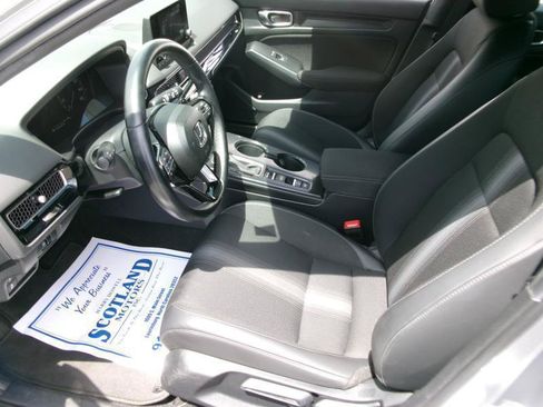 Used 2024 Honda Civic Sport image 13