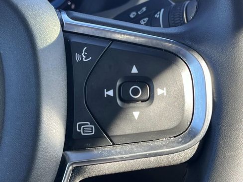 Used 2024 Volvo S60 B5 Core image 32