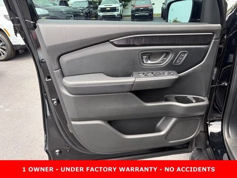 Used 2023 Honda Pilot Elite image 12