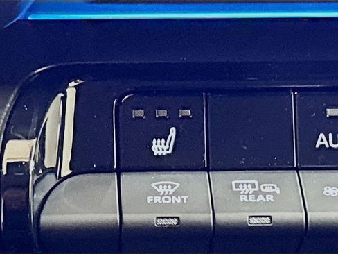 New 2026 Toyota Prius Plug-In Hybrid FWD image 17