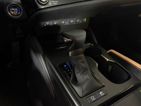 Used 2025 Lexus ES 300h w/ Technology Package FWD image 23