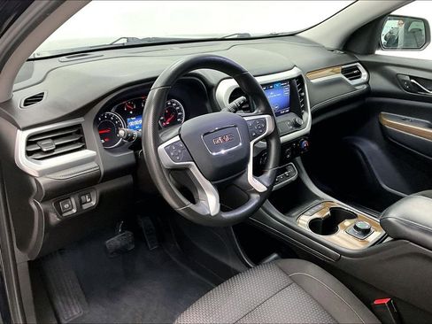 Used 2021 GMC Acadia SLE image 13