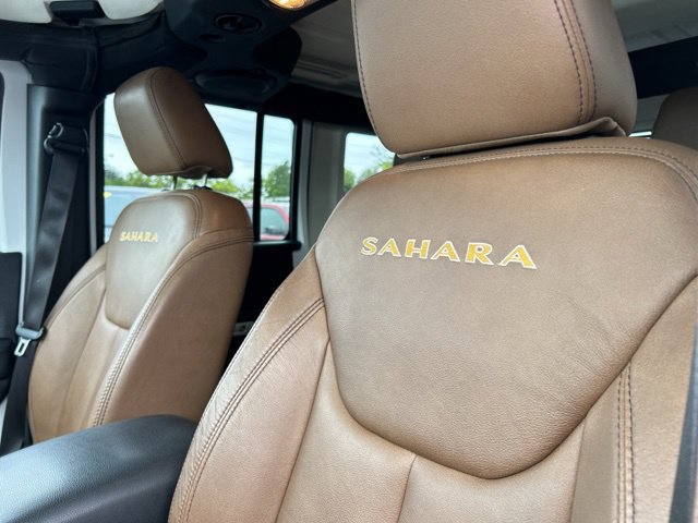 Used 2013 Jeep Wrangler Unlimited Sahara w/ Connectivity Group AWD/4WD image 26