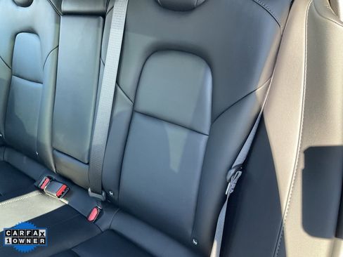 Used 2018 Tesla Model 3 Performance image 29