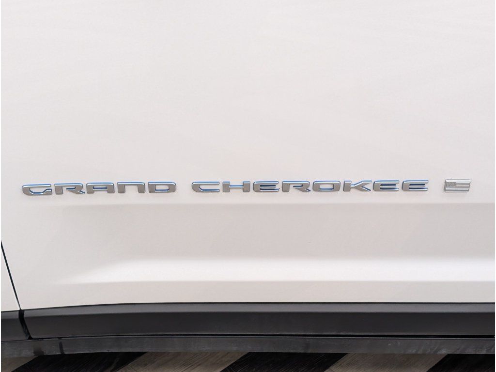 Used 2024 Jeep Grand Cherokee Limited 4xe AWD/4WD image 7